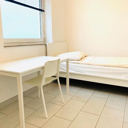 Gemutliches Zimmer 20 Min Vom Frankfurt Hbf 3 Langen  Esterno foto